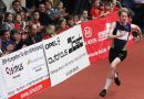 Aleksandr Shustov hochkonzentriert beim Anlauf.jpg