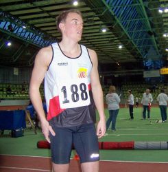 Florian Oswald fliegt zur Baden-Württembergischen Hallenmeisterschaft