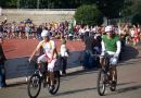 Die Führungsradfahrer fahren voran.jpg