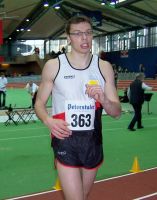 Thomas Schmidt holt den Deutschen Hochschulmeisterschaftstitel im Dreisprung nach Weinheim